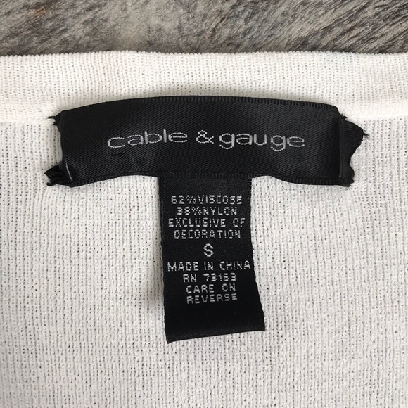 White button down quarter sleeve blouse - Picture 10 of 10